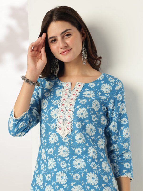 Elegant Blue Pure Cotton Floral Printed Straight Kurta and Pant Set for a Stylish and Comfortable Look