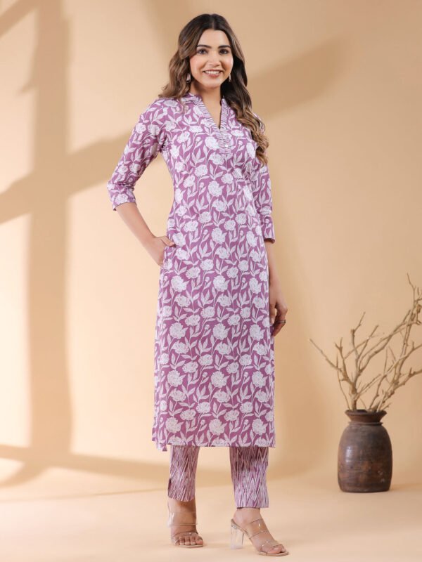 Pure Cotton Kurta and Pants Set with Floral Print in Purple