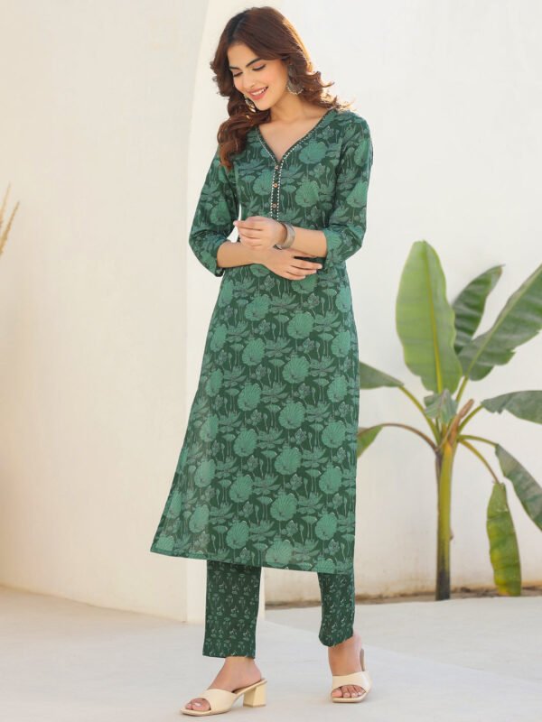 Elegant Dark Green Cotton Kurta with Floral Print and Matching Pants – Stylish and Comfortable