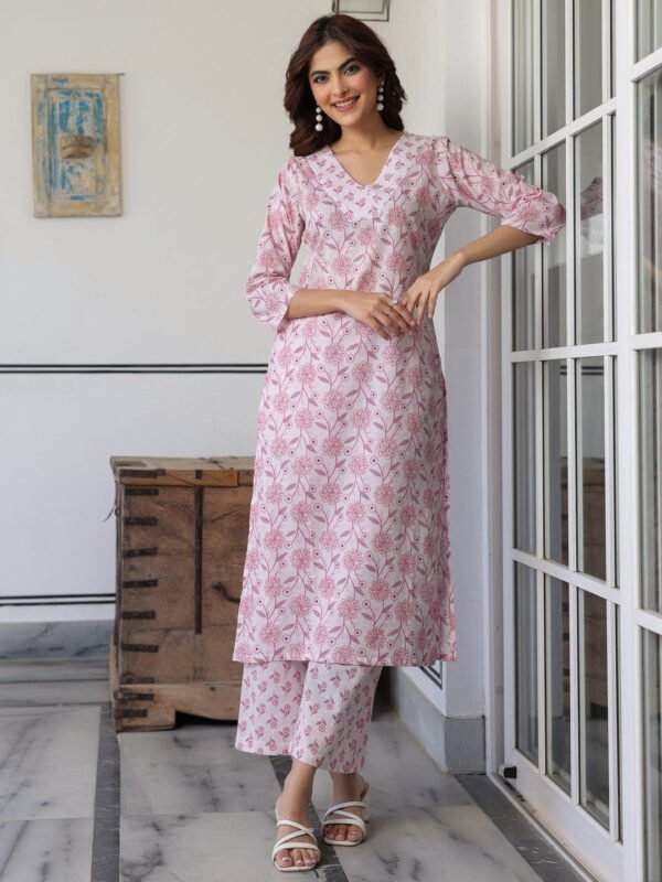 Elegant Light Pink Pure Cotton Floral Print Straight Kurta and Pant Set